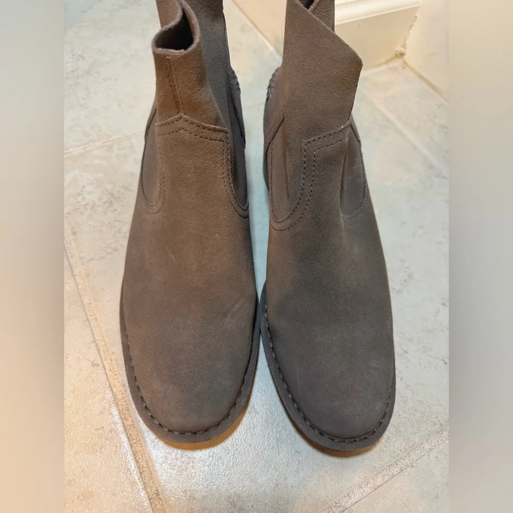 UGG Bandara‎ Ankle Boots, 7.5
